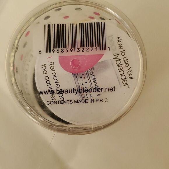 The Original Beauty Blender Sponge Applicator SEALED in Package - Picture 2 of 5